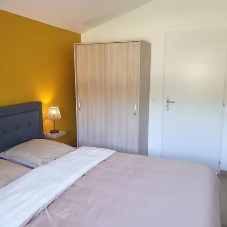 Apartment Et Piscine L'ecrin Aux Oliviers En Cevennes *