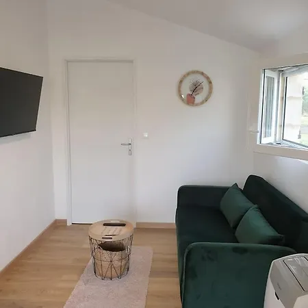 Apartment Et Piscine L'ecrin Aux Oliviers En Cevennes *