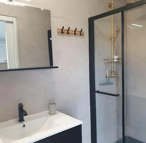 Appartement Et Piscine L'écrin Aux Oliviers En Cévennes *